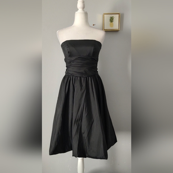 David's Bridal Dresses & Skirts - Davids Bridal Strapless Dress 6 Black  Bubble Hem Taffeta Cocktail Prom Holiday
